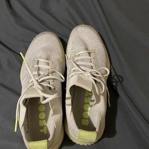 Adidas pure post womens size 8 1/2 shoes